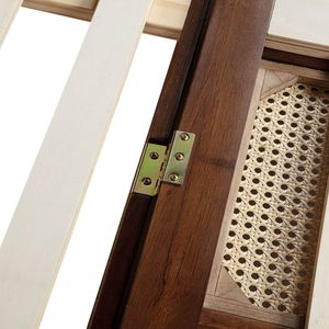 Lit Murphy en bois de pin taille Queen avec station d'alimentation et panneau décoratif en rotin couleur noyer - Product Image 3