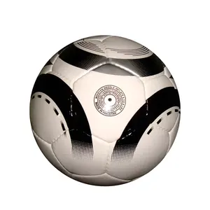 2024 Hot Selling Wholesale Kwaliteit Training Voetbalballen Custom Logo Pu Leer 3 Layer Alle Maten Voetbal Hand Gestikt
