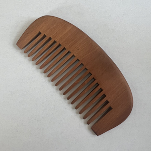 Peigne en bois massif, petit peigne de poche à dents fines en bois naturel pour femmes - Product Image 1