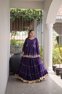 Ensemble Lehenga Choli en coton crème, robe plissée à plusieurs niveaux et chemisier, pour mariage, fête, Diwali - Product Image 4