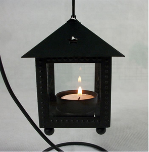 Lanternes à lumière en T en forme de cabane uniques avec support au sol Décor à la maison Agréable conçu Coupe-vent Fer et Verre Lanternes à photophore - Product Image 3