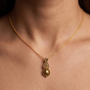 DIVYORO Colgante clásico con diseño floral para mujer, chapado en plata oxidada, aleación de latón y cobre - Product Image 4