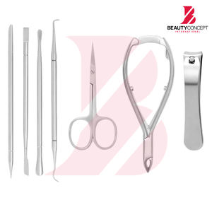 Vente en gros de pinces à cuticules et repousse-cuticules en acier inoxydable doré avec logo personnalisé, outils de manucure de précision pour experts - Product Image 2