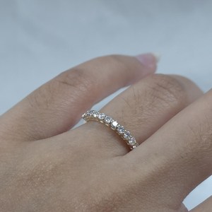 แหวนทอง 14KT ประดับเพชรแล็บโกรว์ 0.33 กะรัต สำหรับผู้หญิง |   แหวนวันครบรอบแต่งงานที่เรียบหรูและมีสไตล์ |   เครื่องประดับเจ้าสาวแบบซ้อนกันได้ - Product Image 2