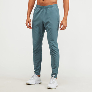 ชุดวอร์มผู้ชายผ้าโพลีเอสเตอร์น้ำหนักเบา ระบายอากาศได้ดี พร้อมบริการสกรีนโลโก้ตามสั่ง - Product Image 5