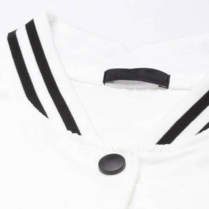 แจ็คเก็ตวาร์ซิตี้ดีไซน์ล่าสุด สวมใส่สบาย ตัดเย็บตามสั่งสำหรับผู้หญิง ขายส่งแจ็คเก็ตวาร์ซิตี้สำหรับผู้หญิง - Product Image 6