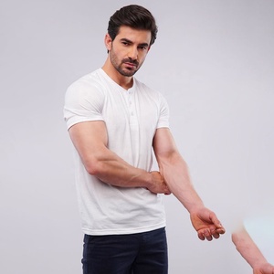 Camiseta Henley de manga corta para hombre, camiseta Henley de poliéster y algodón, camiseta Henley con Cuello medio para hombre, camiseta Henry para hombre - Product Image 3