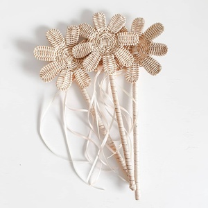 Varita mágica de ratán, accesorio para fiestas de cumpleaños infantiles, varitas hechas a mano, juguete de simulación de princesa para niñas - Product Image 3