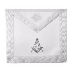 Tablier de Maître Maçon Franc-Maçon de Loge Bleue en Satin Blanc avec Bordure Moirée Argentée Broderie Machine Personnalisée OEM Tenue de Cérémonie - Product Image 1