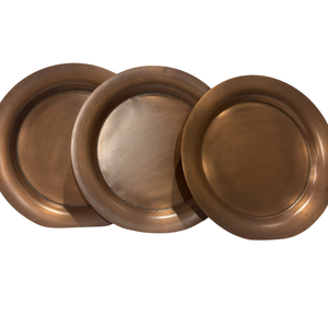 Assiette de présentation ronde moderne en cuivre, faite à la main, en métal martelé, design vintage, vaisselle et assiettes, assiettes de présentation personnalisées - Product Image 4