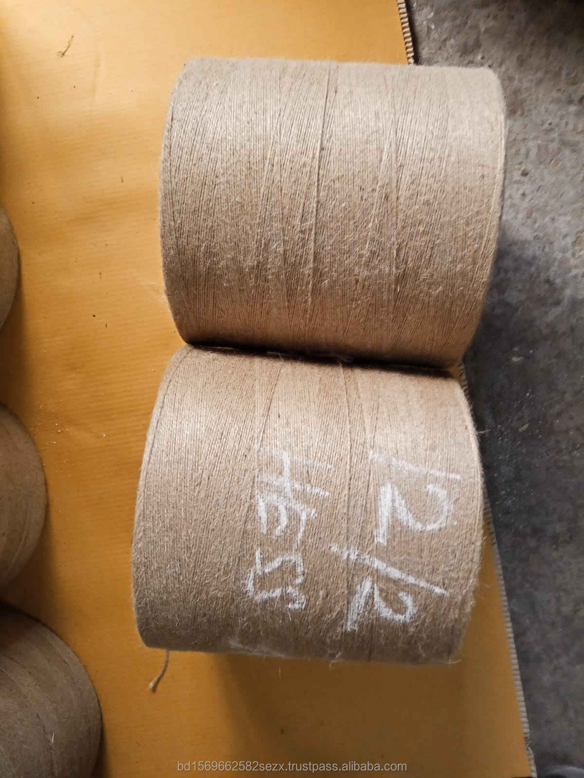 100% Natural jute Color