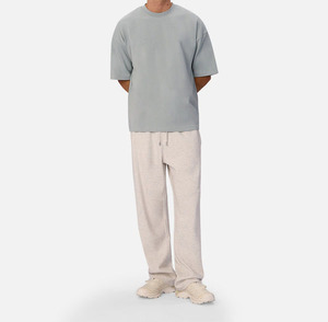 Camisetas de Hombre Lisas y Económicas de Algodón y Poliéster Grises de Ajuste Relajado al por Mayor de Fábrica de Pakistán, Ideales para Imprimir - Product Image 4