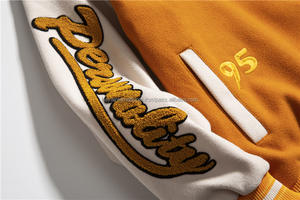 Chaqueta universitaria dorada de lana de algodón personalizada de alta calidad para hombre, bordado con cuello levantado, nuevo retazos de chenilla de alta calidad - Product Image 4