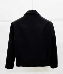 Blouson de moto pour homme en cuir véritable noir écologique, col montant, simple boutonnage, manches classiques, couleur unie, idéal pour l'automne - Product Image 2