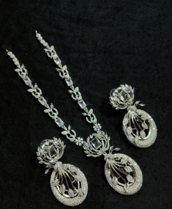 Ensemble de bijoux de mariée en diamant américain classique Collier et boucles d'oreilles en deux pièces pour mariage Style classique à la mode - Product Image 2