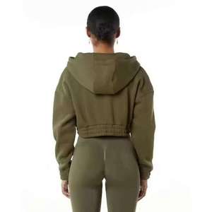Sudadera con capucha corta de algodón OEM 2026 para mujer, con logo personalizado, estilo urbano, con cremallera, fabricada por TRIOTAKE Industry - Product Image 3