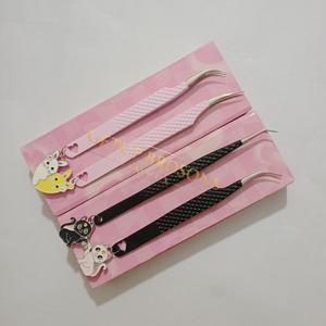 Pinzas para Extensión de Pestañas con Punta Dentada de Acero Inoxidable y Llaveros Personalizados con Recorte de Corazón - Herramienta de Belleza con Recubrimiento en Polvo Rosa/Negro - Product Image 6