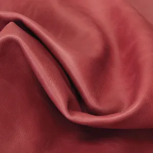 Cuero genuino de vaca color burdeos, acabado cromado, para prendas personalizadas, bolsos, chaquetas y proyectos de artesanía. - Product Image 2