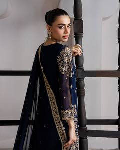 Salwar Kameez Traditionnel Bleu Marine Brodé pour Femme, Longueur Ras du Sol, en Soie, Style Indien et Pakistanais, Coupe Classique, Idéal pour Mariage - Product Image 5