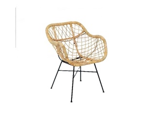 Chaise de salle à manger BENTANI Chaise de salle à manger moderne et confortable avec un design élégant Rembourrage de qualité supérieure d'Indonésie - Product Image 1