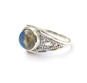 Natural <b>Labradorite</b> Gemstone 925 Silver Luxury Oval <b>Ring</b> for Unisex Everyday Wear & Wedding Fine Jewelry Wholesale - Product Image 4
