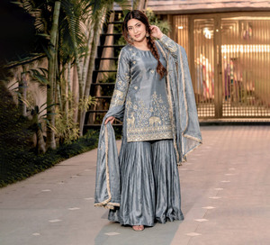 Último Modelo PinkCityBlocks, Conjunto de Kurti Sharara Gharara con Bordado Indio, Seda, Corte Holgado, Precioso Diseño Pakistaní, Personalizable, Étnico - Product Image 1