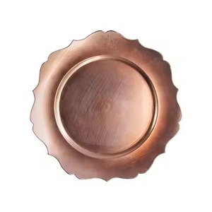 จานรองทองแดงแบบคลาสสิกสำหรับตกแต่งโต๊ะอาหารในงานแต่งงาน งานเลี้ยง ร้านอาหาร โรงแรม และงานจัดเลี้ยง - Product Image 6