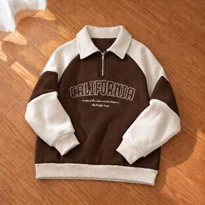 Chemise unisexe blanche à manches courtes en coton respirant avec logo frontal, col rabattu tricoté, blocs de couleur, décontractée, hiver, boutonnée, brodée - Product Image 3