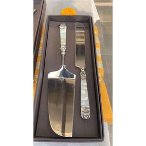 Ensemble de couteau et de spatule à gâteau de luxe en acier inoxydable avec manche en nacre, ensemble de coupe-gâteau et de service pour mariage avec spatule à gâteau en cadeau - Product Image 1