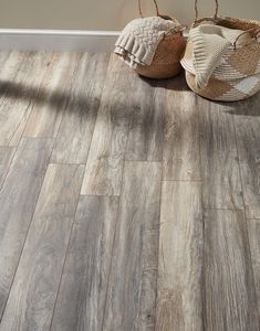 พื้นไวนิลกันน้ำ SPC ยี่ห้อ ATTFloor จากเวียดนาม สำหรับตัวแทนจำหน่ายและผู้จัดจำหน่ายพื้นไม้ - Product Image 1