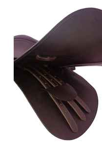 Silla de salto ecuestre de cuero con estructura de madera y herrajes de latón niquelado - Producto ecuestre duradero y cómodo - Product Image 5