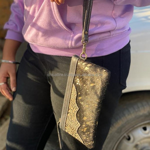 Portefeuille d'embrayage en cuir repoussé à la main cheveux sur sac à main en cuir de fourrure métallique noir élégant portefeuilles de couleur noire portefeuilles uniques pour les femmes - Product Image 4