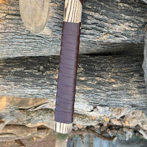 Hache Viking de qualité industrielle, style nordique, avec manche en bois gravé, lame en acier au carbone, hache décorative de collection, cadeau, objet de présentation - Product Image 5