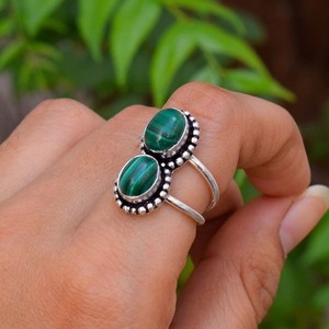 Bague en argent malachite, bague en argent sterling 925 pour elle, bijoux faits à la main - Product Image 1