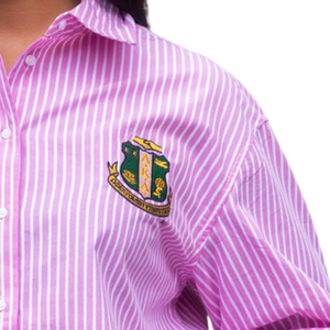 Chemise boutonnée brodée pour femme, rayée rose et blanche, avec emblème de blason, manches longues, col classique, haut décontracté et tendance - Product Image 4