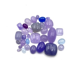Lote de cabujones de jade púrpura teñido de diferentes formas, de 3-16 mm, para la fabricación de joyas. - Product Image 2