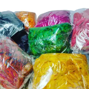 多色で利用可能な高品質のマルベリーシルクスライバー手編みの糸作りの芸術と工芸品のための自然で柔らかい光沢のある使用
