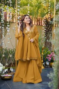 Robe peplum en soie chinon épaisse 16 Kali avec miroir évasé de 4 mètres et broderie codée, ensemble assorti Gharara et Dupatta - Product Image 2