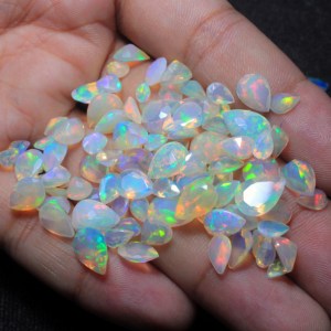Lot de 50 carats d'opale naturelle éthiopienne à facettes, multi-feu, taille poire, 3x5mm, 4x6mm, 5x7mm, tailles mixtes, vente en gros - Product Image 2