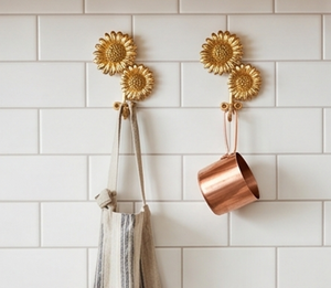 Ganchos de pared artesanales con diseño de girasol, material duradero con acabado elegante, perfectos para toallas y exhibición colgante en la puerta - Product Image 5