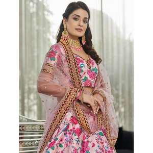 Ropa de boda de seda con estampado floral rosa claro Lehenga Choli - Product Image 4