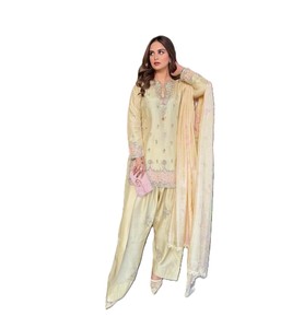 Conjunto de Salwar Kameez de Seda Satinada Bordada para Mujer RN, con Dupatta, Largo hasta el Suelo, Corte Regular, Ropa Tradicional India/Pakistaní para Bodas - Product Image 1