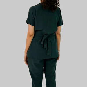 Blouse médicale vert foncé à col en V pour femme, uniforme d'infirmière extensible et doux, tenue de travail pour hôpital et soins de santé, personnalisable OEM ODM - Product Image 2