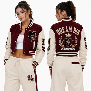Chaqueta Varsity Corta Personalizada para Mujer, Cuerpo de Lana, Mangas de Cuero, con Parche del Escudo de Laurel, Logotipo Personalizado, Pedido al por Mayor, Directo de Fábrica, MOQ Bajo - Product Image 3