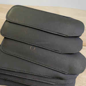 Funda de cuero artesanal negra y marrón para cuchillos de cuerno, peines y artesanías a precio mayorista - Product Image 6