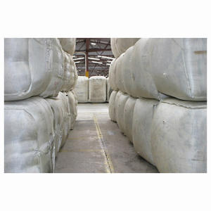 Bales de coton naturel compressé pour un stockage, un transport et une distribution textile à grande échelle facilités - Product Image 2