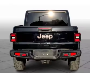 เตรียมพร้อมส่งมอบรถมือสอง ปี 2022 G1adiat0r Crew Cab 4WD - Product Image 4