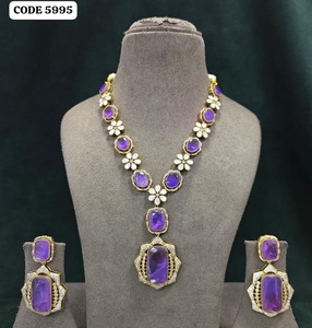 Conjunto de Joyería de Lujo con Esmeralda Verde, Flores de Circonita Cúbica, Chapado en Oro, Collar con Colgante Largo, Aretes con Perlas, para Novia o Boda - Product Image 2
