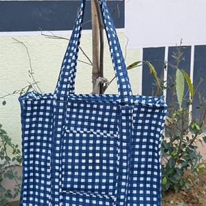 Hand-Block Printed Quilted Cotton <b>Shoulder</b> Bag India Winter Multi-Color Floral Design Two <b>Shoulder</b> <b>Straps</b> Lining Wholesale - Product Image 6