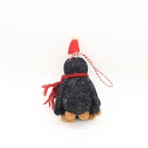 Ornement de Noël en feutre en forme de famille de pingouins avec chapeau de Père Noël et écharpe, décoration en peluche 3D de dessin animé - Product Image 5